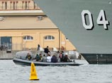 Акула тяжело ранила аквалангиста ВМС Австралии во время антитеррористических учений Акула тяжело ранила аквалангиста ВМС Австралии во время антитеррористических учений