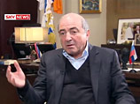 По словам Березовского, "Путин и его приближенные пытаются инвестировать российские "грязные деньги" по всему миру" через разветвленную сеть компаний По словам Березовского, "Путин и его приближенные пытаются инвестировать российские "грязные деньги" по всему миру" через разветвленную сеть компаний