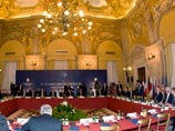 Министры финансов и главы Центробанков стран G7 подтверждают, что стабилизация глобальной экономики и финансовых рынков остается их главным приоритетом, говорится в коммюнике по итогам саммита финансовой G7/G8 в Риме, проходившем 13-14 февраля