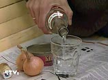 Иностранцы отмечают в России бум "художественного" самогоноварения Иностранцы отмечают в России бум "художественного" самогоноварения