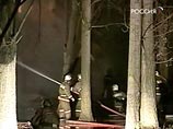 По предварительной информации, по подозрению в поджоге дома задержан мужчина, который проживал в квартире №34, где и начался пожар. Сейчас ведется его допрос По предварительной информации, по подозрению в поджоге дома задержан мужчина, который проживал в квартире №34, где и начался пожар. Сейчас ведется его допрос