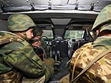 Медведев пообещал военным, что деньги им на оружие и жилье найдутся, несмотря на кризис
Медведев пообещал военным, что деньги им на оружие и жилье найдутся, несмотря на кризис