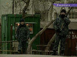 В Махачкале с утра возобновлена операция по поиску боевиков В Махачкале с утра возобновлена операция по поиску боевиков