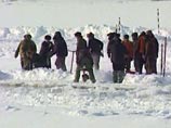 На Сахалине на реке под лед провалился "УАЗ": погиб пассажир На Сахалине на реке под лед провалился "УАЗ": погиб пассажир