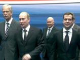 ФОМ зафиксировал и падение до 51% числа желающих голосовать на выборах за "Единую Россию", это самый низкий результат с 2007 года ФОМ зафиксировал и падение до 51% числа желающих голосовать на выборах за "Единую Россию", это самый низкий результат с 2007 года