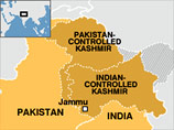 В индийском штате Джамму и Кашмир автобус с десятками пассажиров упал в ущелье