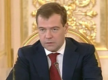 "Я всегда выше ставил интересы своего народа, а не личные интересы и призываю к тому же Медведева"