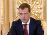 Медведев хочет сократить количество подписей, необходимых партиям для участия в выборах