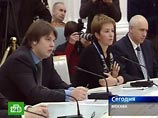 Медведев встретился в Кремле с "лучшими из лучших" - представителями "первой сотни" кадрового резерва Медведев встретился в Кремле с "лучшими из лучших" - представителями "первой сотни" кадрового резерва