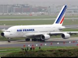 Самолет Air France попал в зону турбулентности: пострадали два человека Самолет Air France попал в зону турбулентности: пострадали два человека