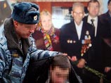 Задержанным главарем бандитских группировок, одна из которых состояла из уголовников, оказался 30-летний старший оперуполномоченный уголовного розыска Задержанным главарем бандитских группировок, одна из которых состояла из уголовников, оказался 30-летний старший оперуполномоченный уголовного розыска