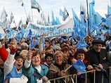Ющенко призвал присоединиться к работе над оздоровлением экономики в том числе Партию регионов. "Оппозиция - это тоже Украина. И власть должна слышать эту Украину ", - отметил он