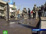 В результате нападения боевика-смертника на центр по набору полицейских в столице Ирака Багдаде убиты, по меньшей мере, 28 человек