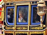 Британская королева получила на 8 марта новую карету с алмазами и сапфирами