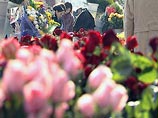 В столице Чечни наблюдается небывалый спрос на цветы В столице Чечни наблюдается небывалый спрос на цветы
