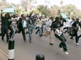 Крупные беспорядки в Найроби: для разгона 10 тыс. протестующих полиция применила слезоточивый газ