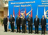 Членами ЕврАзЭС являются Белоруссия, Казахстан, Киргизия, Россия и Таджикистан