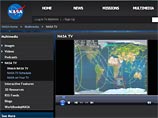 Когда экипаж МКС отдыхает, пользователи интернета могут наблюдать за Землей и звездным небом глазами космонавтов - с высоты в 350 км над планетой. В остальное время демонстрируется заставка, которая показывает нынешнее положение станции