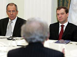 Медведев одобрил подготовленный американцами план по сближению РФ-США. В Вашингтоне ждут острой полемики