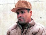Хоакин Гузман возглавляет самый крупный в Мексике наркокартель Синалоа, который контрабандой переправляет в США кокаин, марихуану и амфетамины. В 2001 году наркобарон бежал из тюрьмы и с тех пор скрывается от властей