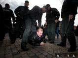 Неонацисты собрались на митинг в центре Братиславы - полиция применила силу Неонацисты собрались на митинг в центре Братиславы - полиция применила силу