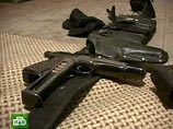 По версии следствия, обвиняемые угрожали потерпевшим привлечением к уголовной ответственности за организацию занятия проституцией и незаконное хранение наркотиков и оружия По версии следствия, обвиняемые угрожали потерпевшим привлечением к уголовной ответственности за организацию занятия проституцией и незаконное хранение наркотиков и оружия