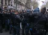 В Париже митинг студентов против вузовских реформ вылился в открытые столкновения с полицией В Париже митинг студентов против вузовских реформ вылился в открытые столкновения с полицией