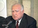 Мэр Киева Леонид Черновецкий попросил дать оценку решению временной следственной комиссии Верховной Рады о проведении его психиатрической экспертизы посла России в Киеве Виктора Черномырдина Мэр Киева Леонид Черновецкий попросил дать оценку решению временной следственной комиссии Верховной Рады о проведении его психиатрической экспертизы посла России в Киеве Виктора Черномырдина
