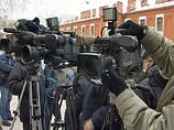 Прежде всего, речь идет о создании Кодекса или Хартии, где были бы заложены "правила игры" СМИ, которые накладывали бы на СМИ и журналистов определенную ответственность Прежде всего, речь идет о создании Кодекса или Хартии, где были бы заложены "правила игры" СМИ, которые накладывали бы на СМИ и журналистов определенную ответственность