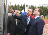 В частности, Медведев подверг критике механизм согласования решений между различными ведомствами, задействованными в подготовке к Олимпиаде в Сочи