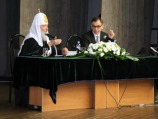 Патриарх Кирилл советует молодежи не смотреть сериалы Патриарх Кирилл советует молодежи не смотреть сериалы