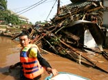 В пригороде Джакарты прорвало плотину: погибли не меньше 52 человек