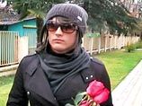 "Наши" открещиваются от трансвестита, участвовавшего в обливании Немцова, и подают в суд на "Новую газету" "Наши" открещиваются от трансвестита, участвовавшего в обливании Немцова, и подают в суд на "Новую газету"