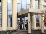 Присяжные Мосгорсуда оправдали двух обвиняемых в деле о покушении на президента Чечни Рамзана Кадырова. Третий фигурант дела признан виновным