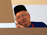 Наджиб Разак занимал пост вице-премьера в кабинете министров Бадави. Ожидается, что Разак будет приведен к присяге 3 апреля. Ранее Разак уже сменил Бадави на посту президента Единой малайской национальной организации