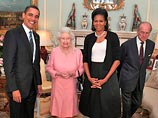 Мишель Обама оскандалилась на саммите G20: обняла королеву за плечо