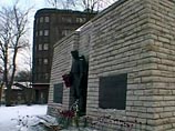 Эстонская полиция применит против защитников Бронзового солдата новые мощные спецсредства Эстонская полиция применит против защитников Бронзового солдата новые мощные спецсредства