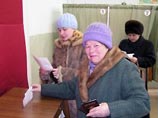 В Петербурге председатель участкового избиркома "проголосовал" сам на 200 бюллетенях