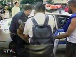 В США ловкий продавец унизил грабителя, и тот расплакался до приезда полиции