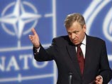 Генеральный секретарь НАТО Яап де Хооп Схеффер заявил в субботу, что приветствует возвращение Франции в командные структуры НАТО. "Это решение позволит добиться большей сплоченности в том, что касается общих целей альянса" Генеральный секретарь НАТО Яап де Хооп Схеффер заявил в субботу, что приветствует возвращение Франции в командные структуры НАТО. "Это решение позволит добиться большей сплоченности в том, что касается общих целей альянса"