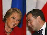 Медведев и Бачелет договорились отменить между Россией и Чили визовой режим Медведев и Бачелет договорились отменить между Россией и Чили визовой режим