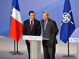 Бывший премьер-министр Дании, избранный на днях новым главой Североатлантического альянса, упал на лестнице в ночь с воскресенья на понедельник Бывший премьер-министр Дании, избранный на днях новым главой Североатлантического альянса, упал на лестнице в ночь с воскресенья на понедельник