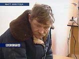 Отца семерых детей, освобожденного из тюрьмы благодаря телевидению, спаивают сердобольные россияне
