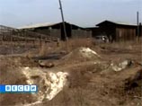Сотрудники управления ФСБ и УВД по Забайкальскому краю обнаружили на окраине Читы в поселке Заречный захоронение около 6 тонн ядохимикатов. Находка представляет серьезную угрозу экологической безопасности Сотрудники управления ФСБ и УВД по Забайкальскому краю обнаружили на окраине Читы в поселке Заречный захоронение около 6 тонн ядохимикатов. Находка представляет серьезную угрозу экологической безопасности