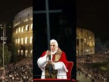 Папа Римский возглавил в Страстную Пятницу Крестный ход у стен Колизея