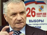 Суд Центрального района города отменил его регистрацию в качестве кандидата, удовлетворив иск местного бизнесмена Владимира Трухановского, сообщает "Интерфакс". В иске Трухановского говорилось, что Лебедев допустил в регистрации ошибки Суд Центрального района города отменил его регистрацию в качестве кандидата, удовлетворив иск местного бизнесмена Владимира Трухановского, сообщает "Интерфакс". В иске Трухановского говорилось, что Лебедев допустил в регистрации ошибки