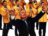 Дирижер литовского оркестра умер на сцене во время пасхального концерта Дирижер литовского оркестра умер на сцене во время пасхального концерта