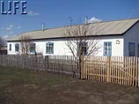 На Алтае на аукцион выставлены дома работников разорившегося колхоза вместе с людьми На Алтае на аукцион выставлены дома работников разорившегося колхоза вместе с людьми