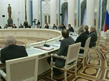 Медведев предложил пересмотреть законодательство о деятельности НКО 