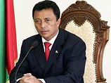 Изгнанный президент Мадагаскара уже рвется назад: он хочет разделить власть с новым лидером Изгнанный президент Мадагаскара уже рвется назад: он хочет разделить власть с новым лидером